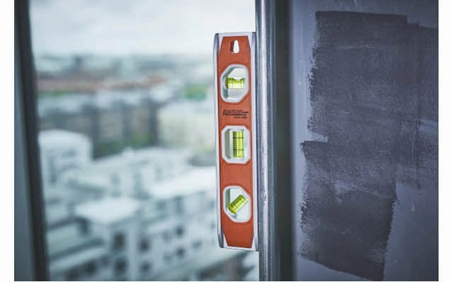 Johnson Level 10" Magnetic Torpedo Level