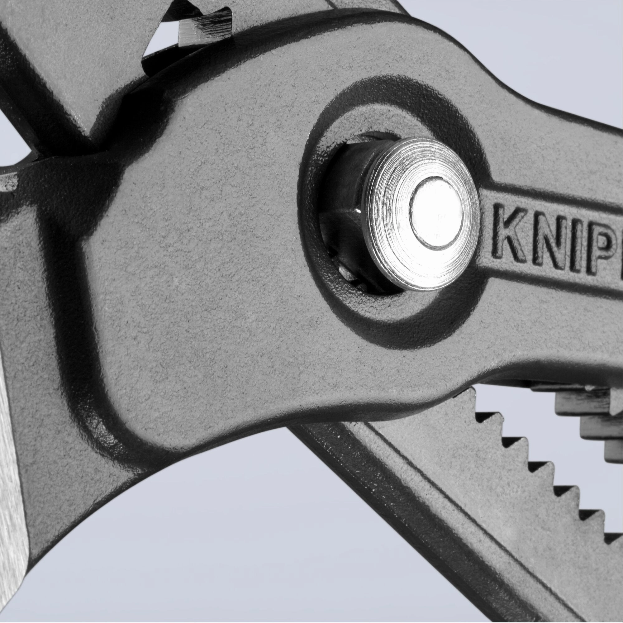 Knipex 87 01 560 US 22" Cobra XXL Water Pump Pliers